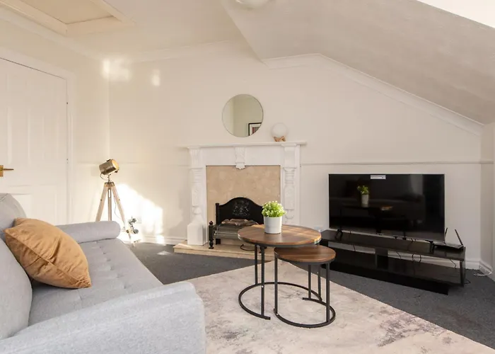 Central Washington Apartment